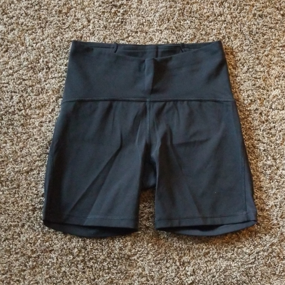 ❌SOLD❌6 lululemon shorts - Picture 4 of 4